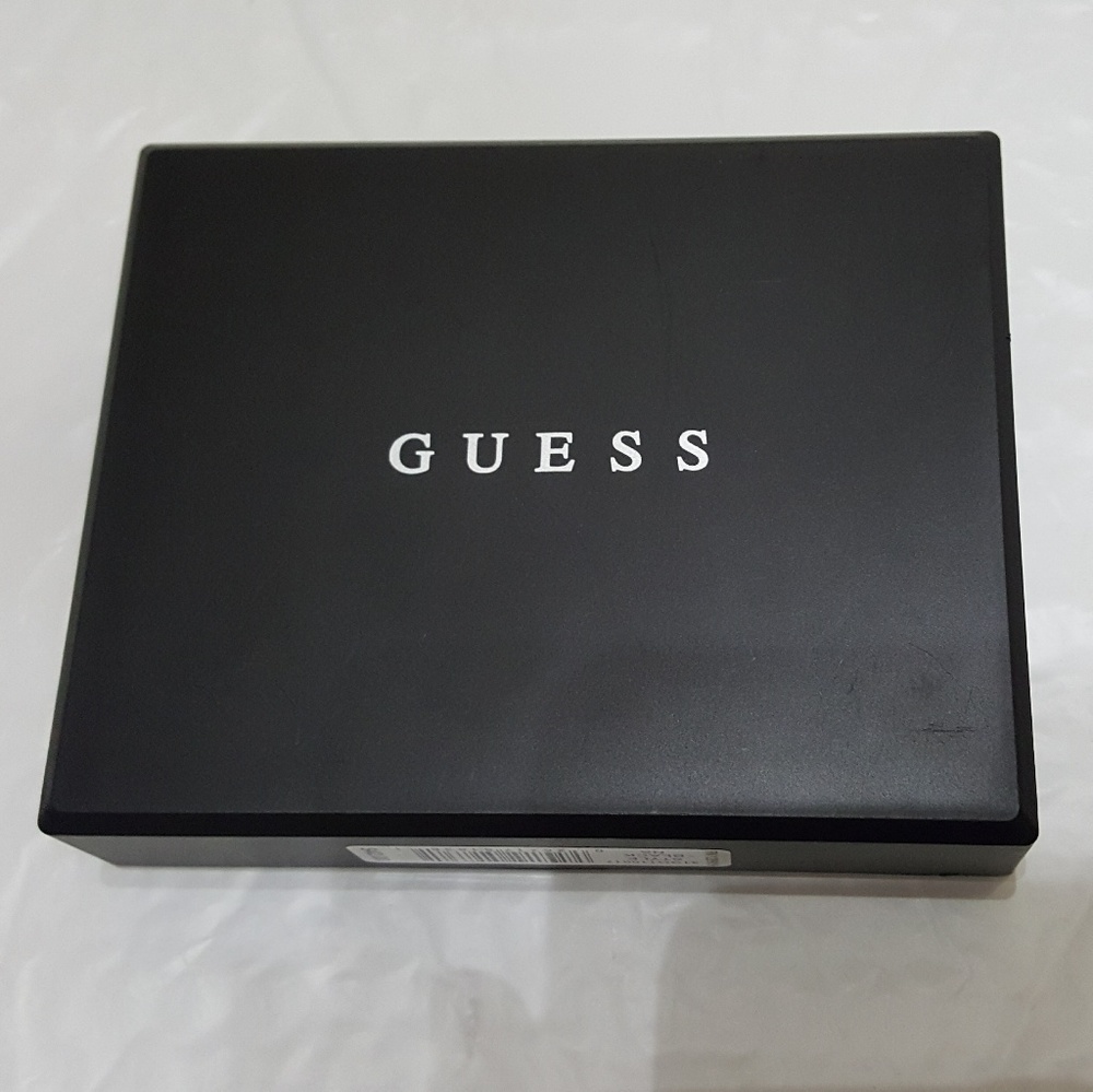 ๐ great gift NIB authentiC guess mens wallet - Picture 7 of 7